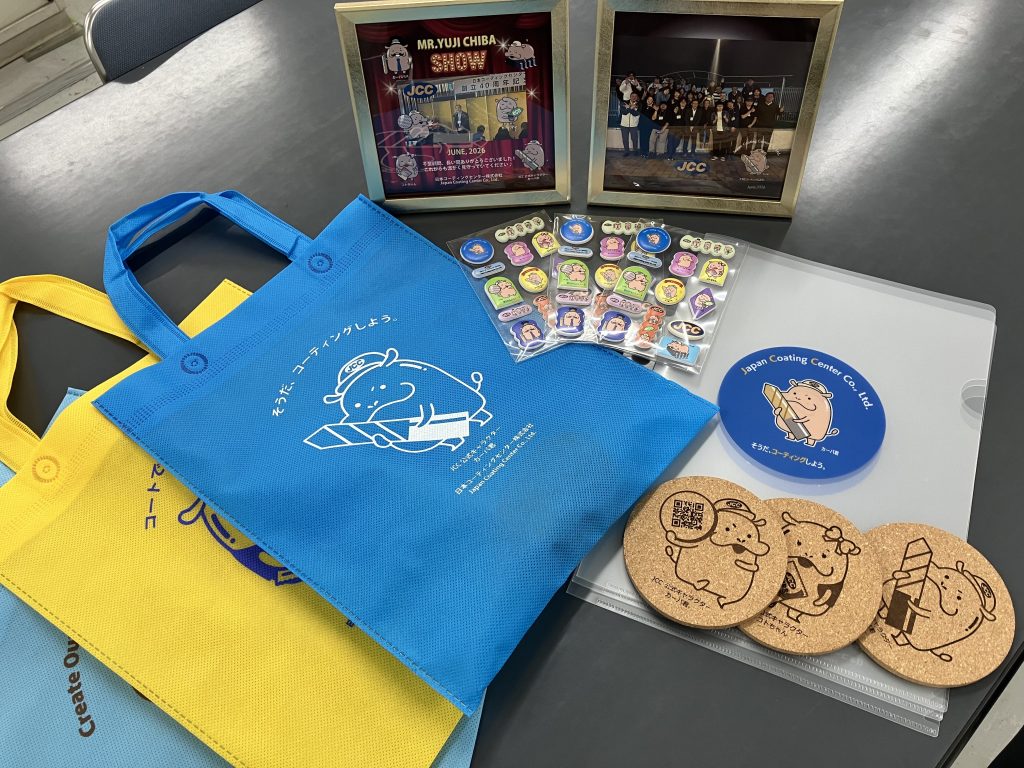 JCCの公式キャラクターカーバ君とカーバ君ファミリーのノベルティグッズ。顧問千葉祐二退任時にプレゼントしたギフト